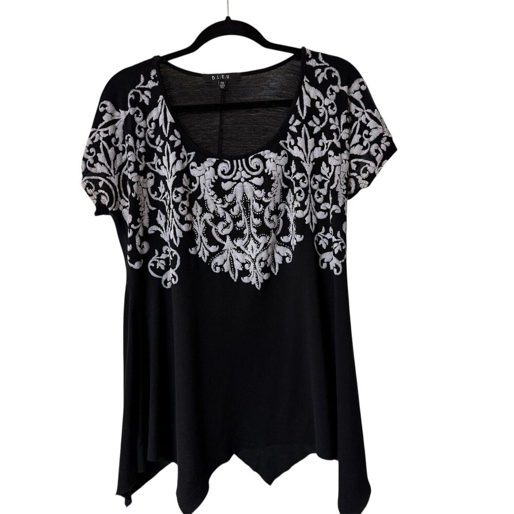 B.L.E.U. Embroidered‎  Rhinestones Black Knit Tunic Top Short Sleeve Women's Med